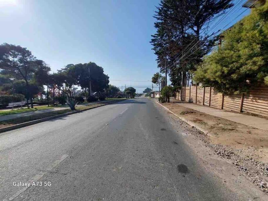 Tranquilidad en casa 1D frente a playa ?Los enamorados? y parque