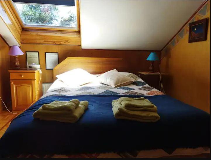 Habitacin para dos personas cama matrimonial y Habitacin para una persona cama individual