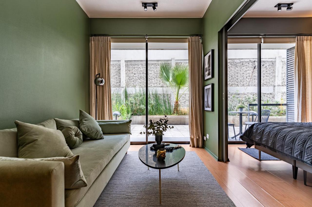 Dpto Recin Remodelado y con Patio (Lastarria)